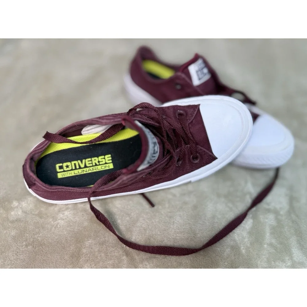Converse Chuck Taylor II Lunarlon Men's 3‎ Women's Size 5 Maroon Red All Star